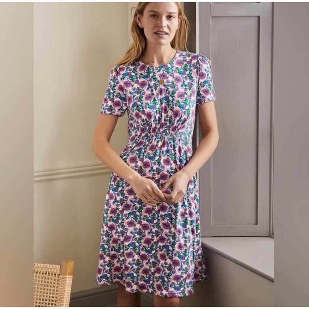 Boden Size 6 Shift Dress Green Floral Crew Neck Smocked Waist Short Sleeves
